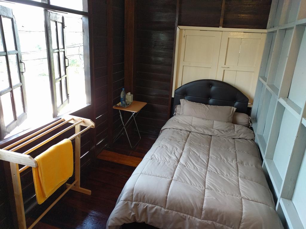 Funky Box Hostel チェンコーン エクステリア 写真