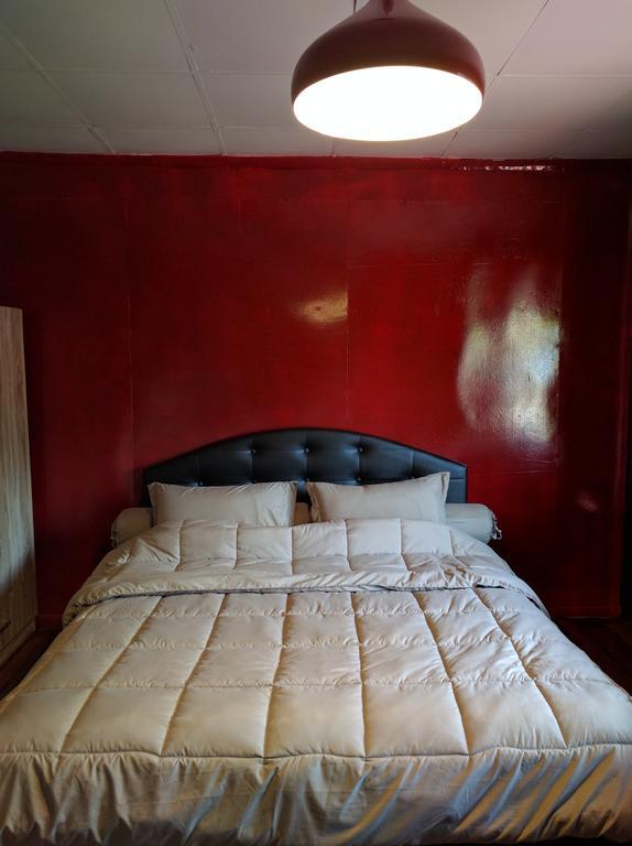 Funky Box Hostel チェンコーン エクステリア 写真