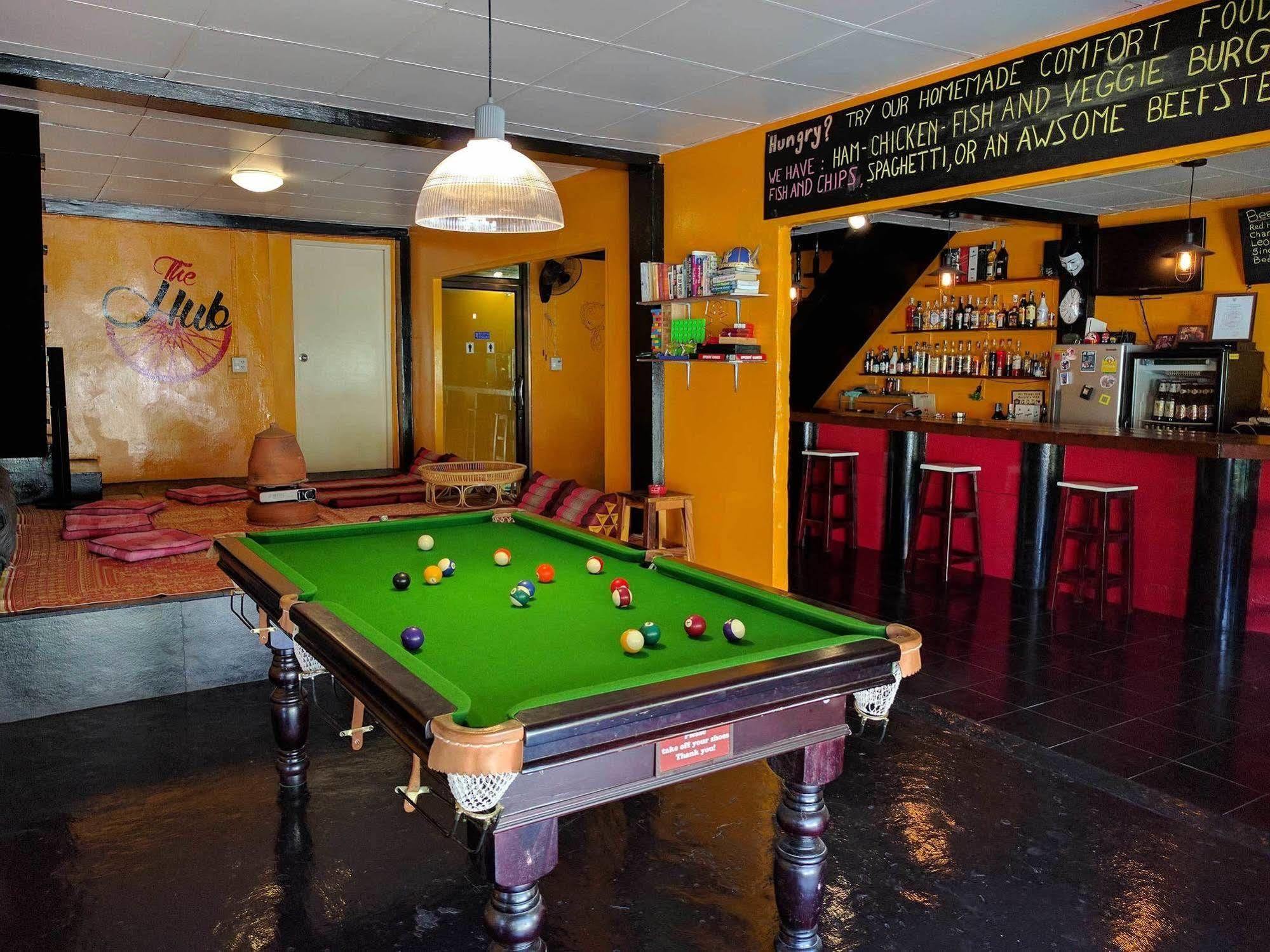 Funky Box Hostel チェンコーン エクステリア 写真