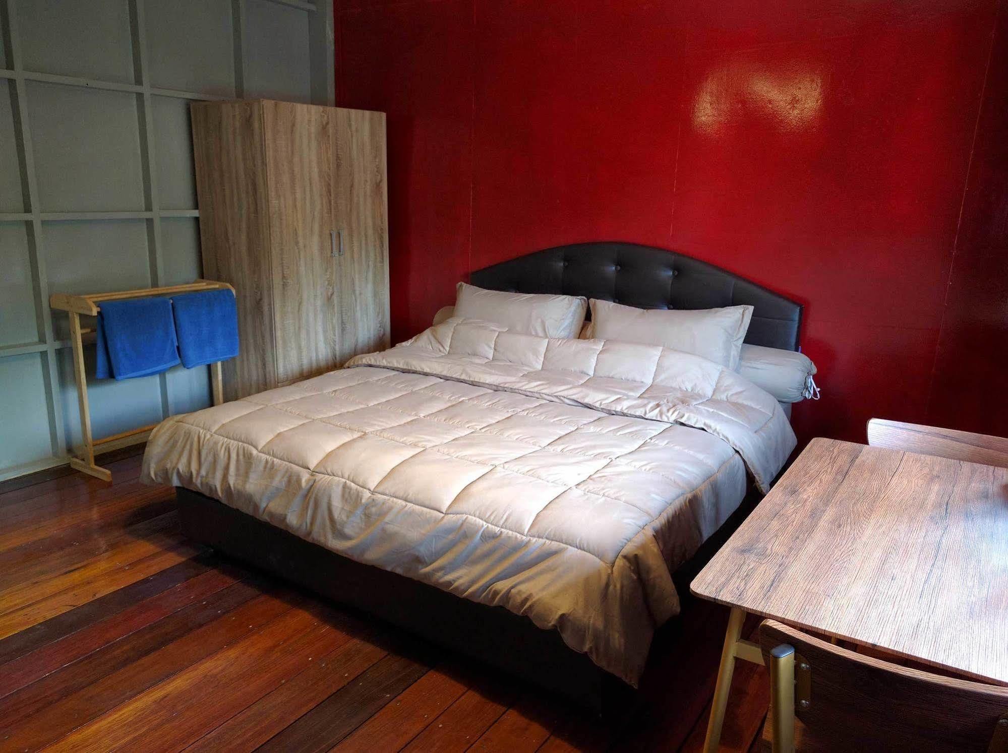 Funky Box Hostel チェンコーン エクステリア 写真